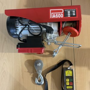Elektromos emelő Vevor 1450 W, WiFi távirányító, max. emelési magasság 6/12 m, sebesség 10 m/perc, kapacitás 400 / 800 kg