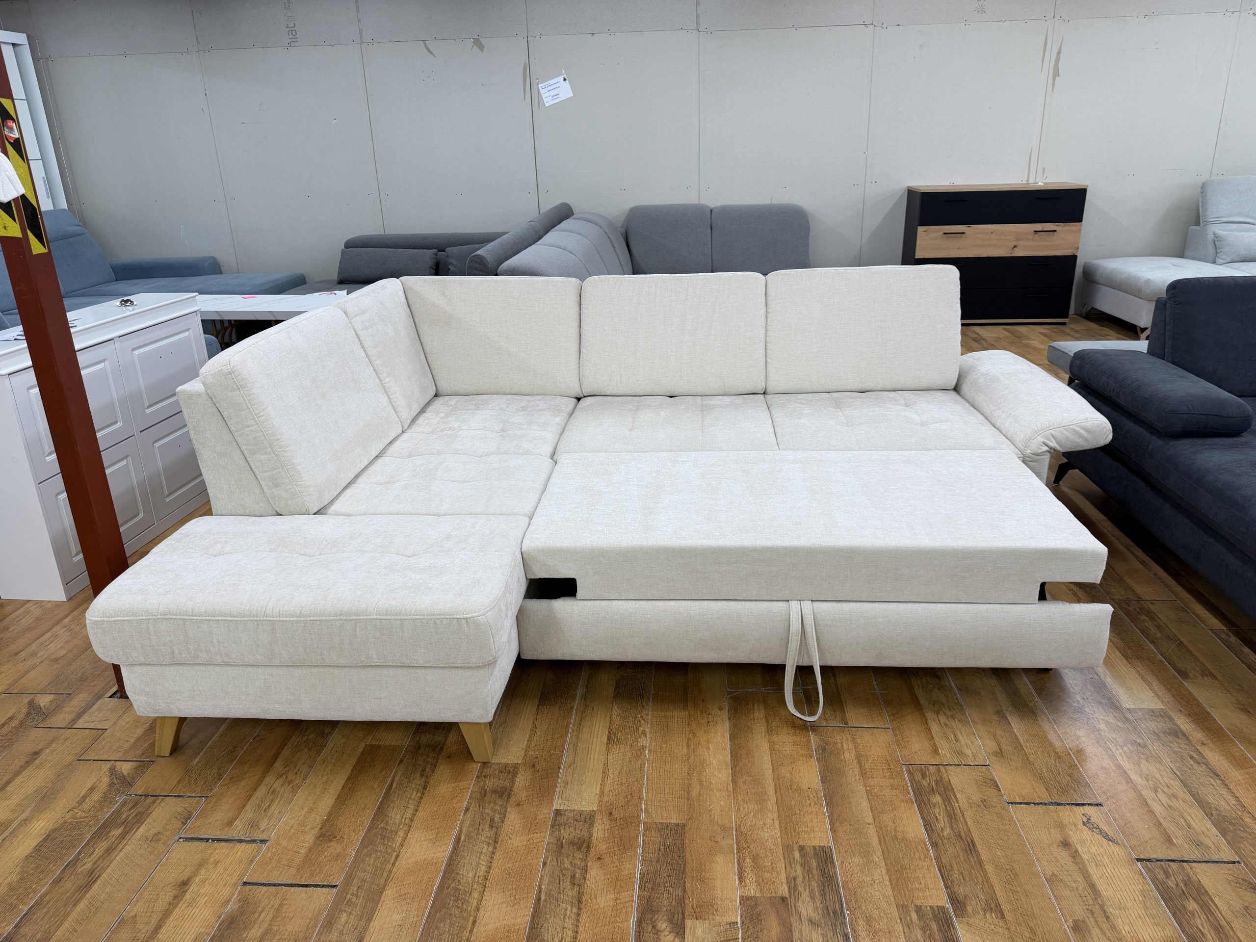 WESTHAM natúr bézs sarokkanapé – állítható ülésmélység, kihúzható ágyfunkció és ágyneműtartó - Image 8