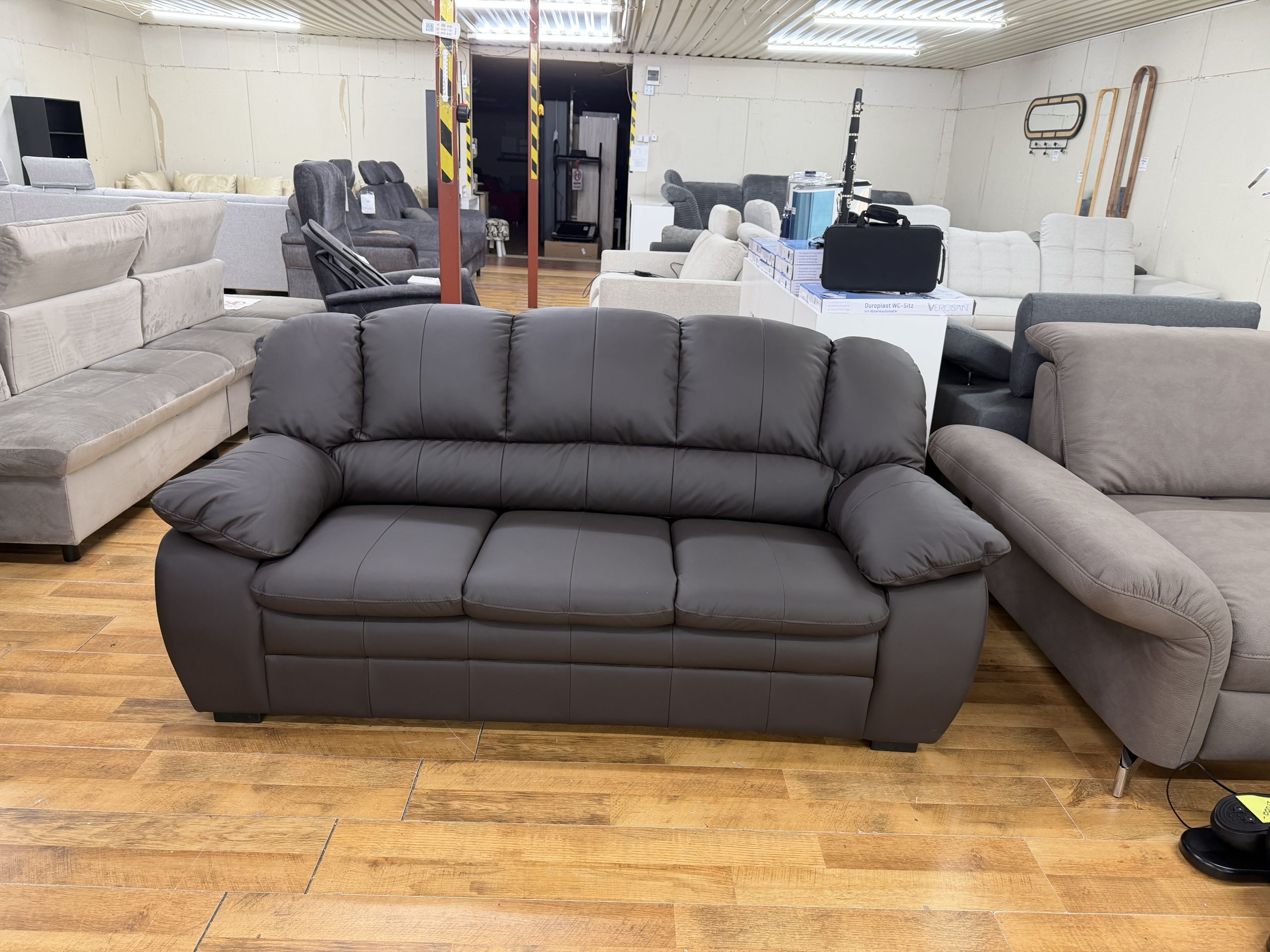 CASINO 3+2+1 valódi bőr ülőgarnitúra – sötétbarna – térben elhelyezhető - Image 2