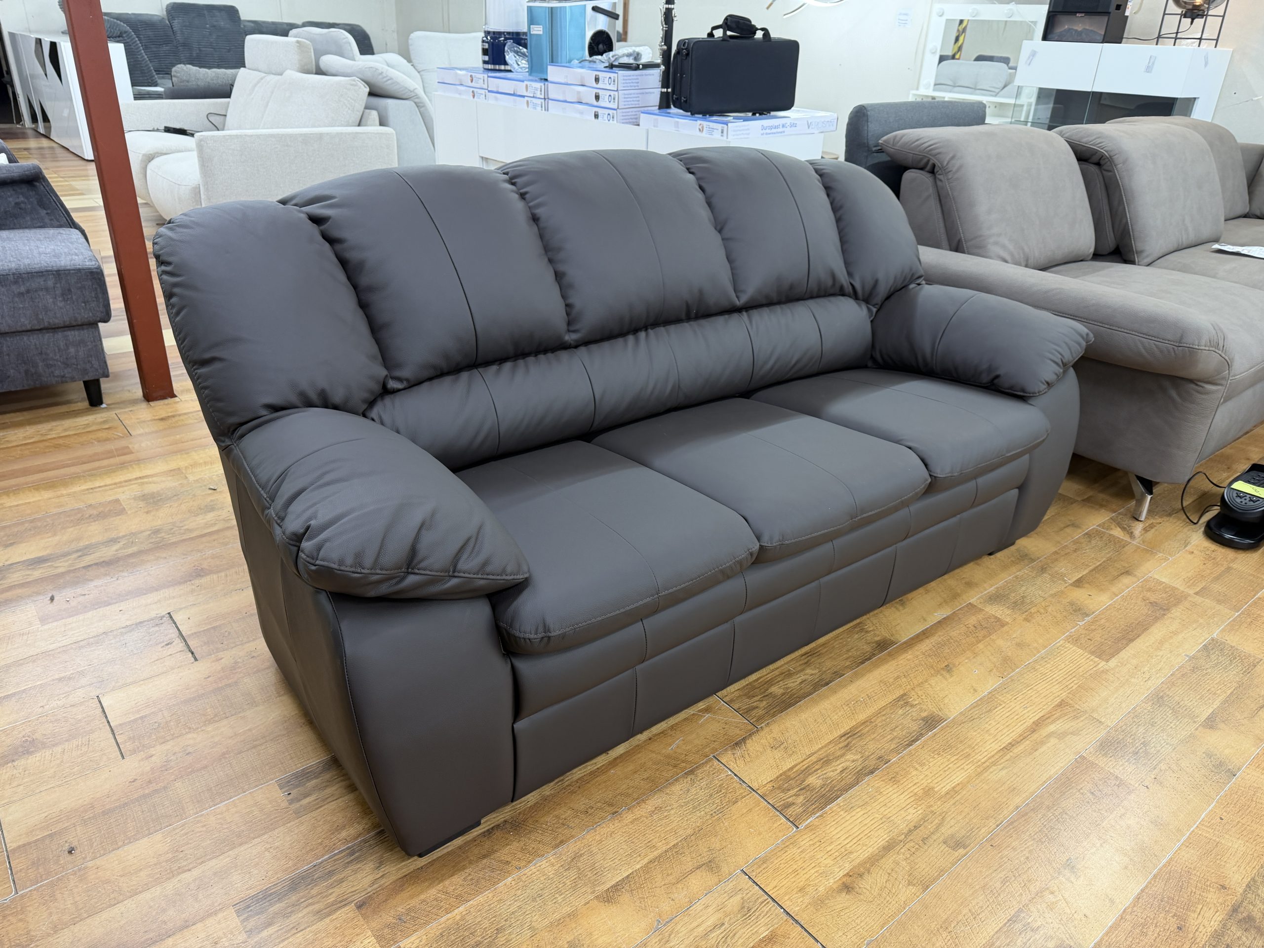 CASINO 3+2+1 valódi bőr ülőgarnitúra – sötétbarna – térben elhelyezhető - Image 3