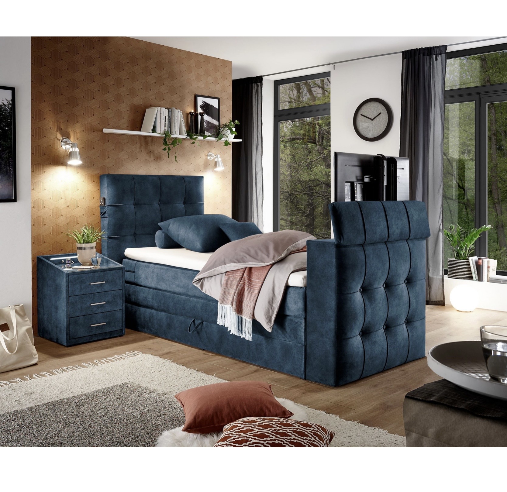 RICHMOND boxspring ágy – 120×200 cm – Holdfénykék – süllyeszthető TV-tartó + távirányító – ágyneműtartós