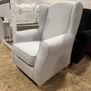 Luke füles fotel, több színben és többféle szövettel