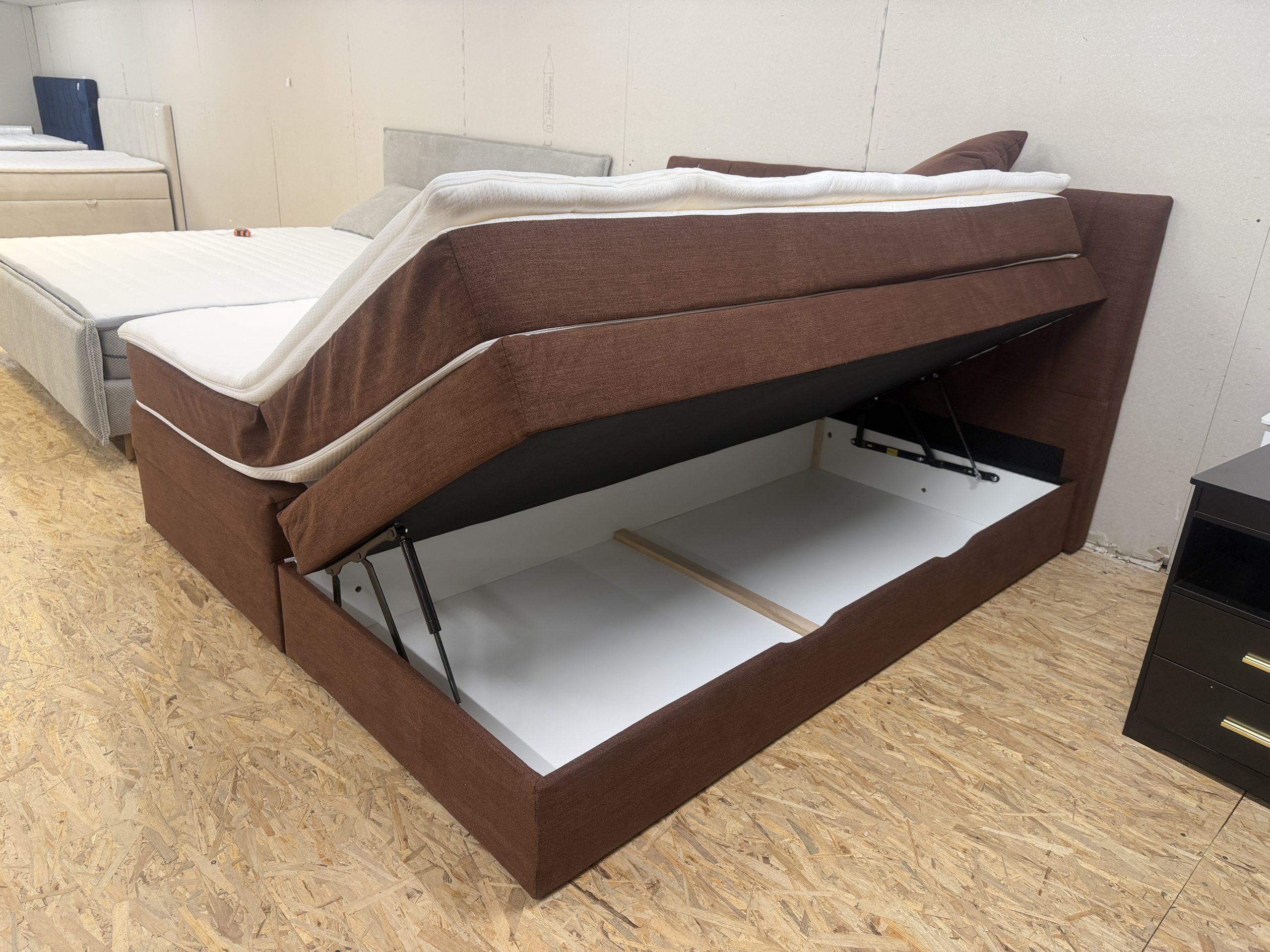 Shark boxspring ágy ágyneműtartóval és topperrel és két díszpárnával, barna színben, 180x200 cm (9582216984) - Image 6