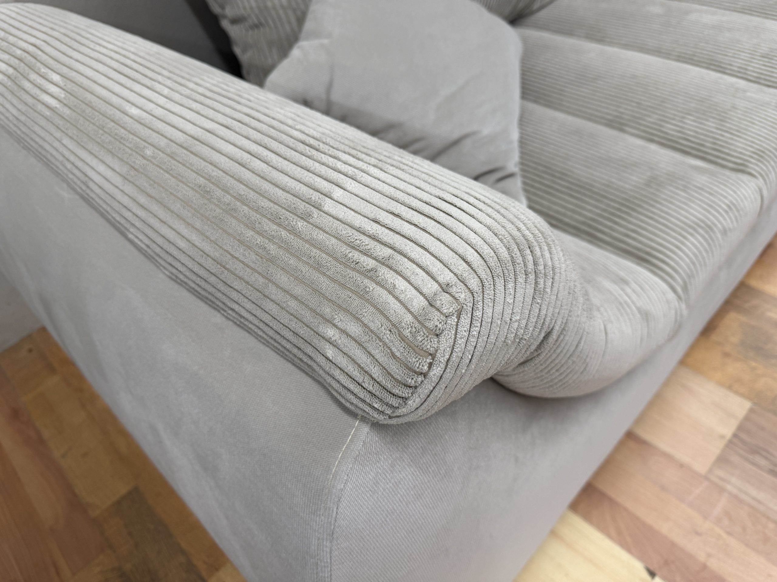 RONDO ágyazható sarokkanapé ágyneműtartóval – bézs kordbársony és puha szövetkárpittal, 300 × 200 cm - Image 7