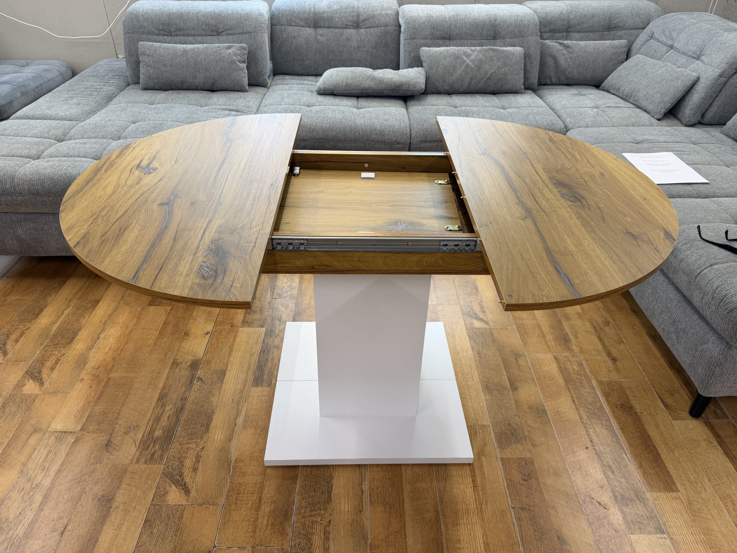 B&D Home WIM kihúzható étkezőasztal – Flagstaff tölgy / fehér, 100–140 × 100 cm - Image 4